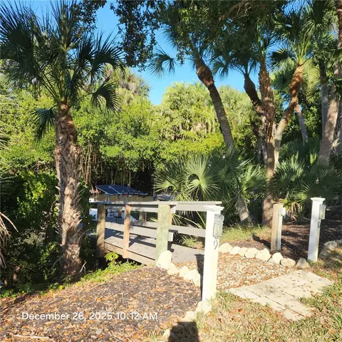 Exterior - 524 Sarabay Rd, Osprey, FL 34229 photo 8 of 8