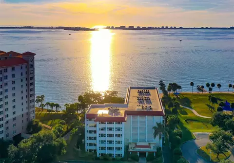 1100 Imperial Dr #608, Sarasota, FL 34236