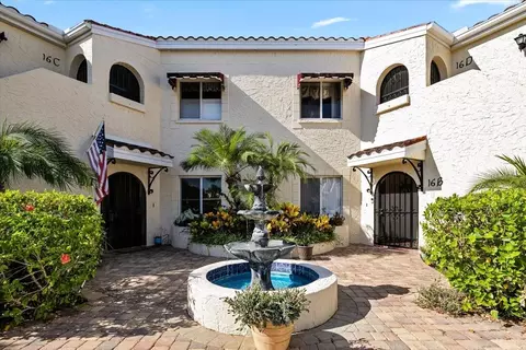 6101 34th St W #16A, Bradenton, FL 34210