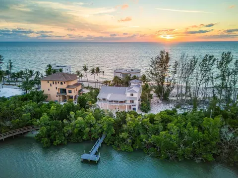 9265 Blind Pass Rd, Sarasota, FL 34242