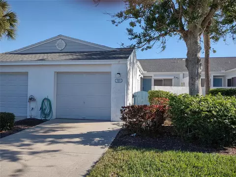 919 Waterside Ln, Bradenton, FL 34209