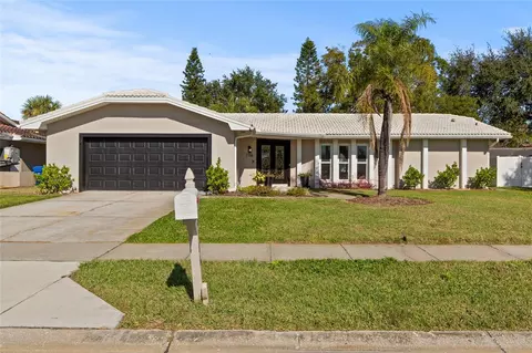 2186 Waterside Dr, Clearwater, FL 33764