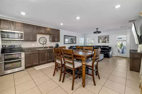 Kitchen - 12212 High Rock Way, Parrish, FL 34219 photo 2 of 6
