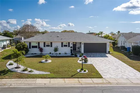 682 Fort Duquesna Dr, Sun City Center, FL 33573