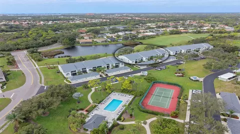 9480 High Gate Dr #2122, Sarasota, FL 34238