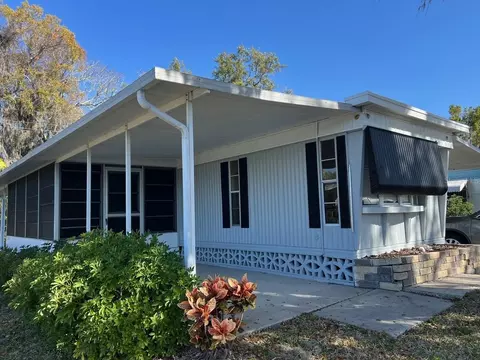 11 Shady Ln, Palmetto, FL 34221