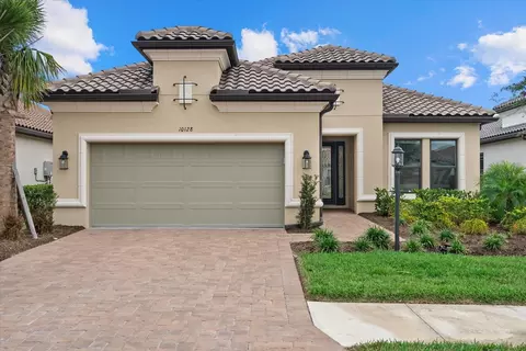 10128 Morning Mist Ln, Sarasota, FL 34241