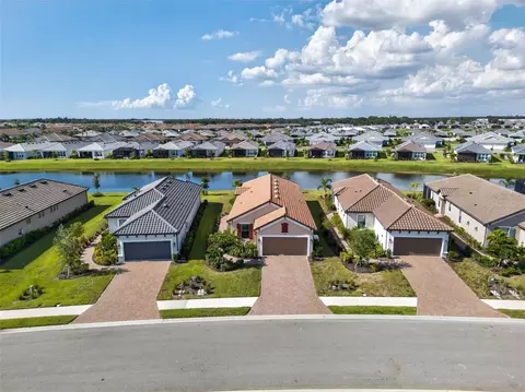 16221 Fortezza Dr, Bradenton, FL 34211