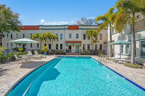 1685 Laurel St #3, Sarasota, FL 34236