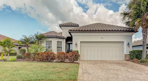 5564 Semolino St, Nokomis, FL 34275