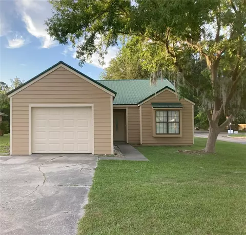 1135 SW Fairfax Gln, Lake City, FL 32025