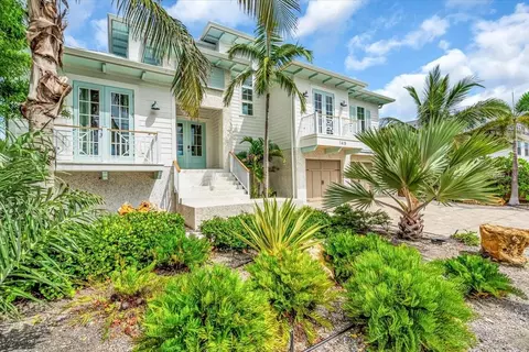 149 Mckinley Dr, Sarasota, FL 34236