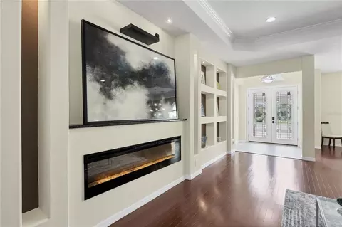Entry Way - 575 Fore Dr, Bradenton, FL 34208 photo 2 of 2