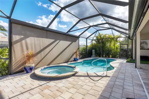 Exterior - 575 Fore Dr, Bradenton, FL 34208 photo 12 of 15