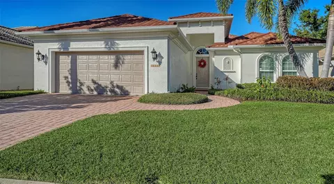 2529 Marblehead Dr, Sarasota, FL 34231