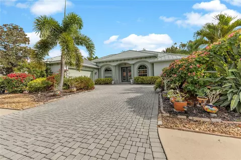 5311 Nathaniel Pl, Sarasota, FL 34233