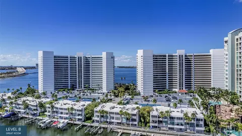 555 Quay Cmn #804, Sarasota, FL 34236
