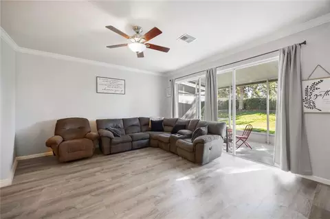 Living - 7180 83rd Dr E #6-5, Bradenton, FL 34201 photo 2 of 4