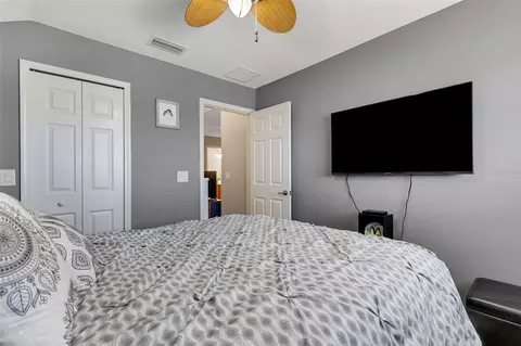 Bedroom - 5220 119th Ter E, Parrish, FL 34219 photo 6 of 6