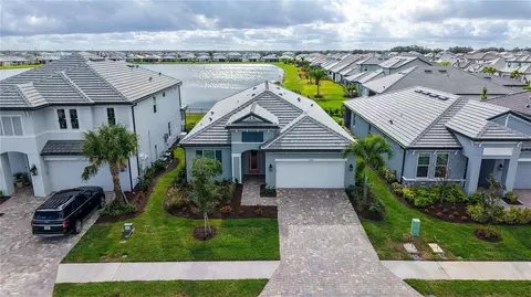 17543 Savory Mist Cir, Bradenton, FL 34211