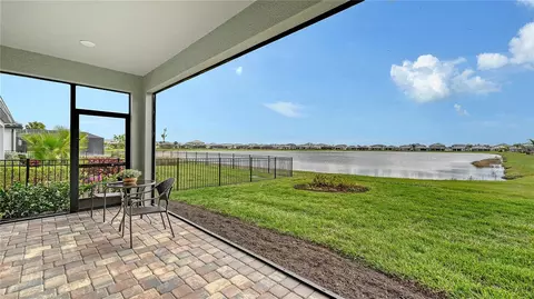 Exterior - 17543 Savory Mist Cir, Bradenton, FL 34211 photo 5 of 14