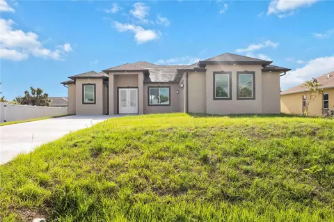 6146 Grandeur St, Englewood, FL 34224