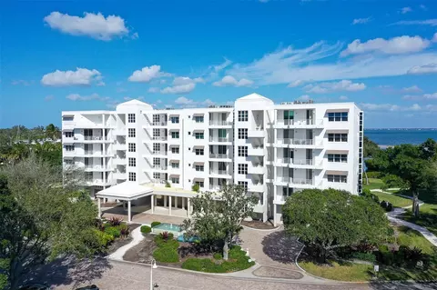 2550 Harbourside Dr #324, Longboat Key, FL 34228