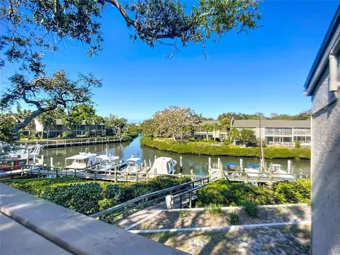 1607 Boathouse Cir #HA216, Sarasota, FL 34231
