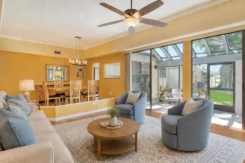 2517 Glebe Farm Close #H-2, Sarasota, FL 34235
