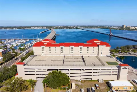 808 3rd Ave W #402, Bradenton, FL 34205