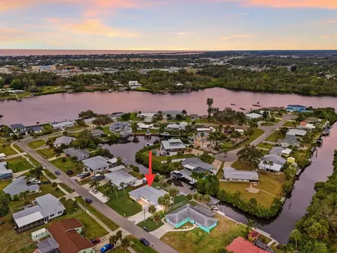 509 Buena Vista Dr, Nokomis, FL 34275