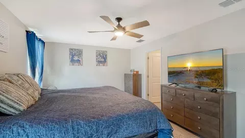 Bedroom - 10206 Charlotte Dr, Parrish, FL 34219 photo 2 of 8