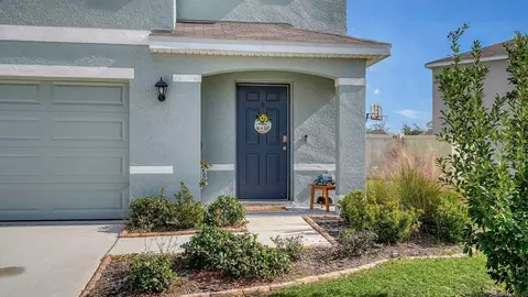 Exterior - 10206 Charlotte Dr, Parrish, FL 34219 photo 3 of 11