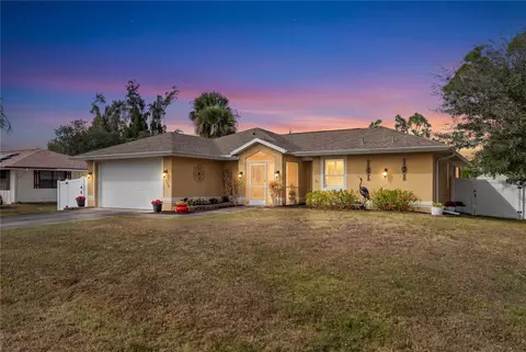 750 Kellstadt St NW, Port Charlotte, FL 33952