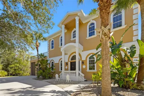 95 Vic Edwards Rd, Sarasota, FL 34240