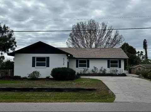 6738 Avenue D, Sarasota, FL 34231