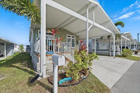 57 Edessa Dr, Palmetto, FL 34221