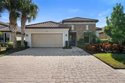 2525 Vaccaro Dr, Sarasota, FL 34231