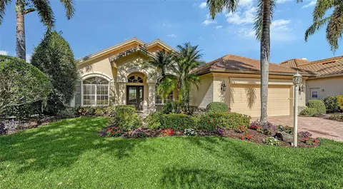 6619 Waters Edge Way, Lakewood Ranch, FL 34202