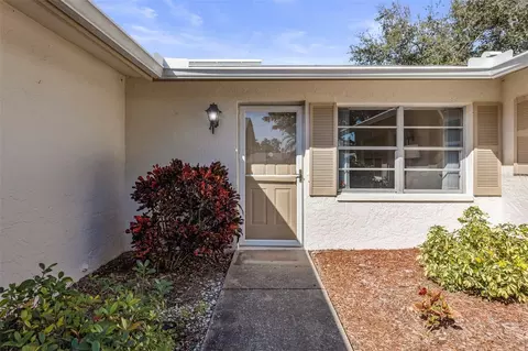 3123 39th St S #B, Saint Petersburg, FL 33711