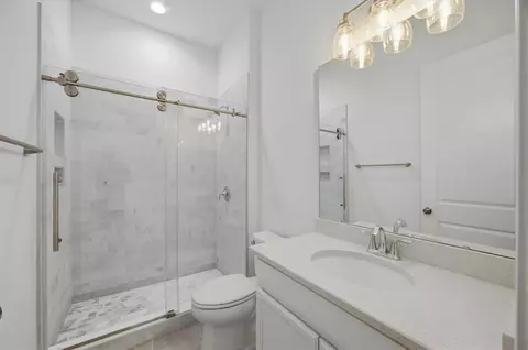 Bath - 3712 Creekside Park Dr, Parrish, FL 34219 photo 3 of 4