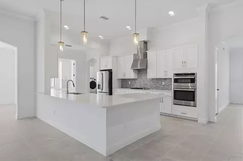 Kitchen - 3712 Creekside Park Dr, Parrish, FL 34219 photo 3 of 3