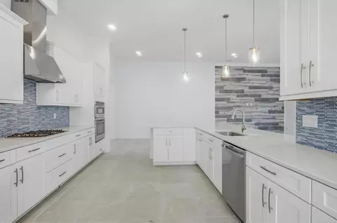 Kitchen - 3712 Creekside Park Dr, Parrish, FL 34219 photo 2 of 3