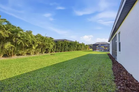Exterior - 3712 Creekside Park Dr, Parrish, FL 34219 photo 3 of 7
