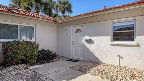 157 Vista Hermosa Cir, Sarasota, FL 34242