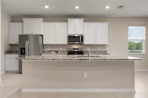 Kitchen - 431 158th St E, Bradenton, FL 34212 photo 2 of 4