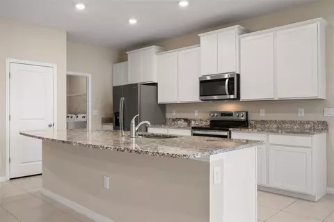 Kitchen - 431 158th St E, Bradenton, FL 34212 photo 3 of 4