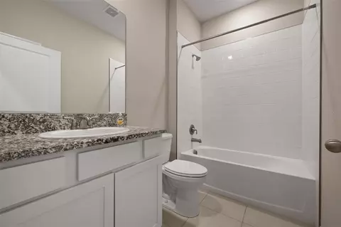 Bath - 431 158th St E, Bradenton, FL 34212 photo 2 of 2