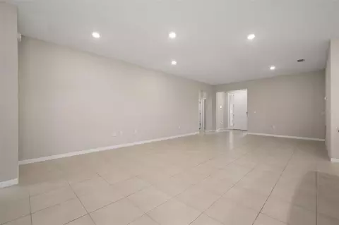 Living - 431 158th St E, Bradenton, FL 34212 photo 8 of 13