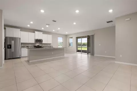 Living - 431 158th St E, Bradenton, FL 34212 photo 3 of 13